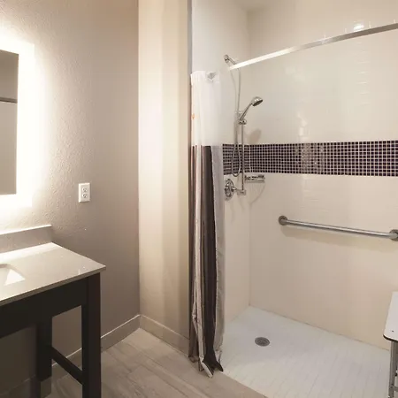 La Quinta By Wyndham Kingsville Exterior photo